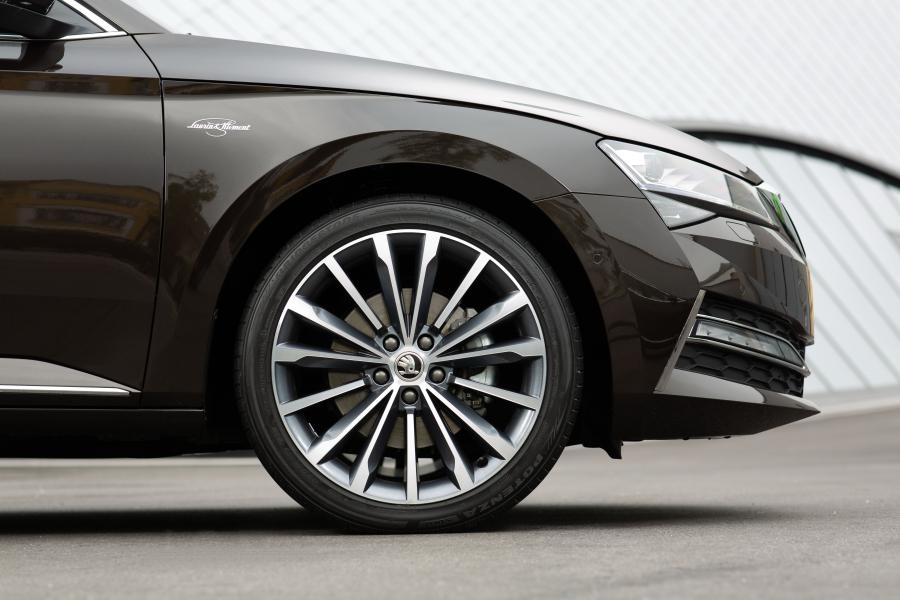 Колеса Skoda Superb Laurin & Klement 2019 года  (WW) (фото 50 из 93)